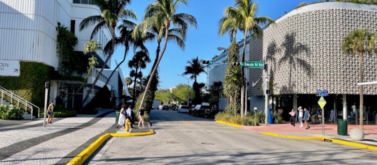 Photo Miami Sports Team Bus Guide