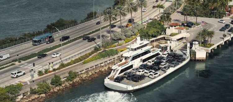 Photo Quinceañera Transportation Miami